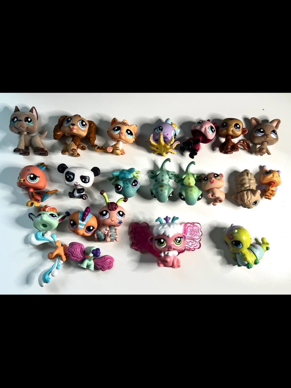 Littlest Pet Shop LPS (Lot of 20 Pets)